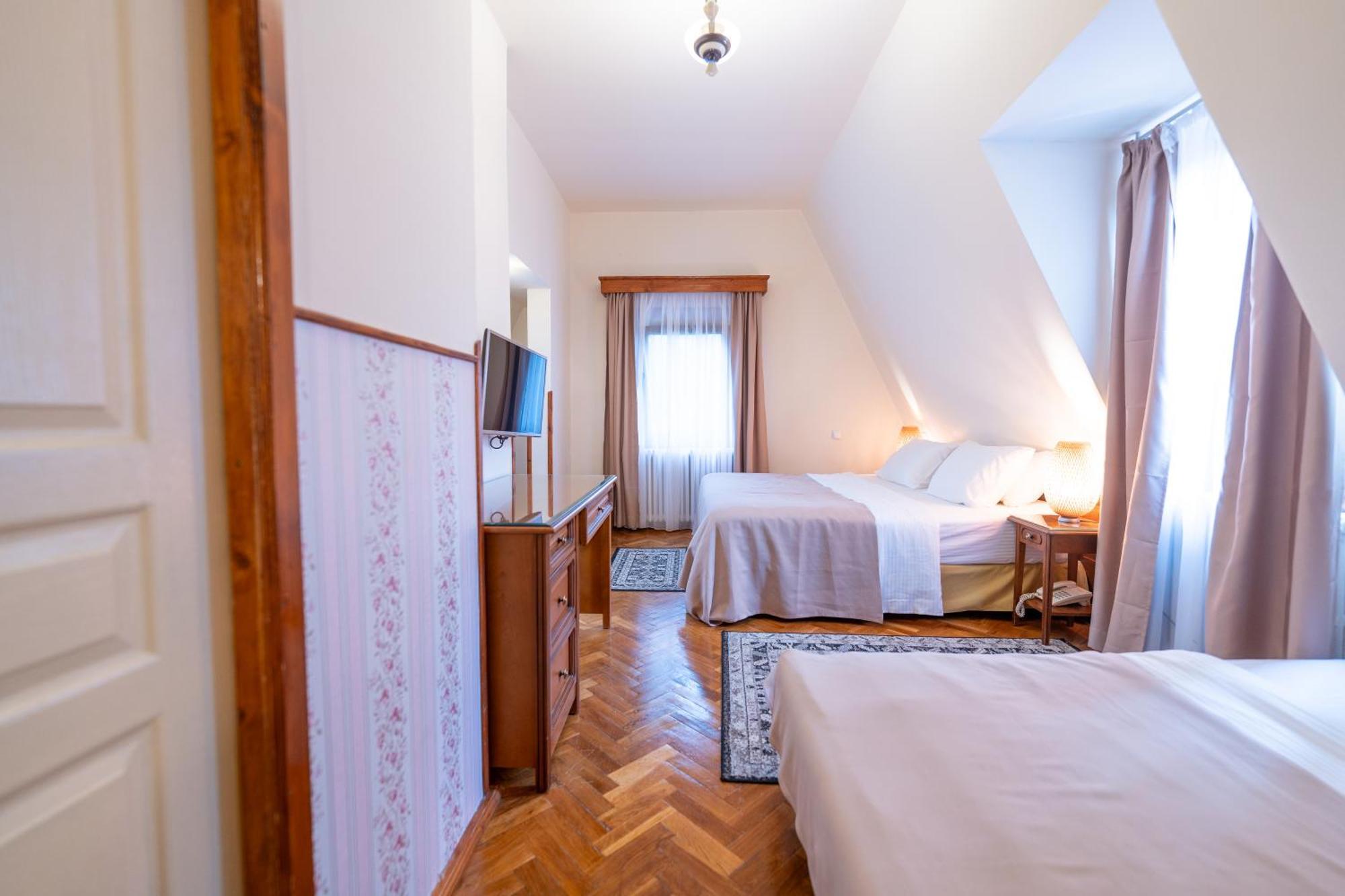 Vila Camelia Sinaia Zewnętrze zdjęcie
